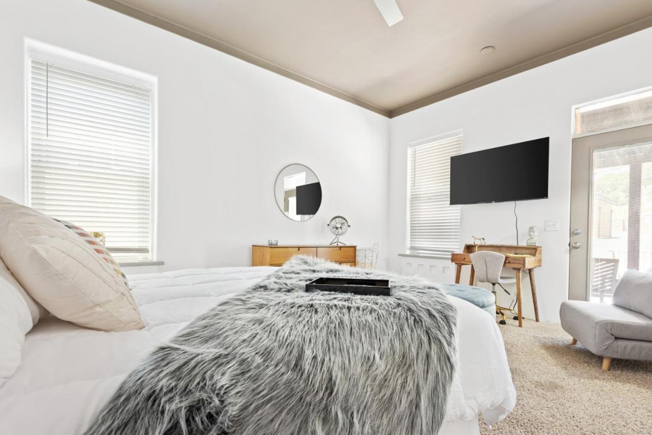 115 N Main Huge 2 Bedroom Unit On Main Street Saint Charles Exterior foto