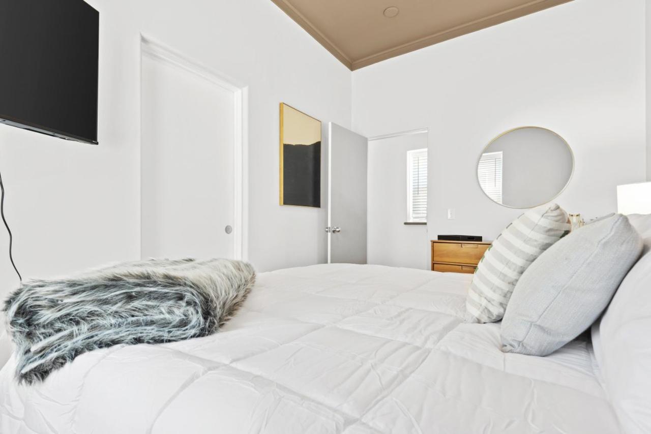 115 N Main Huge 2 Bedroom Unit On Main Street Saint Charles Exterior foto
